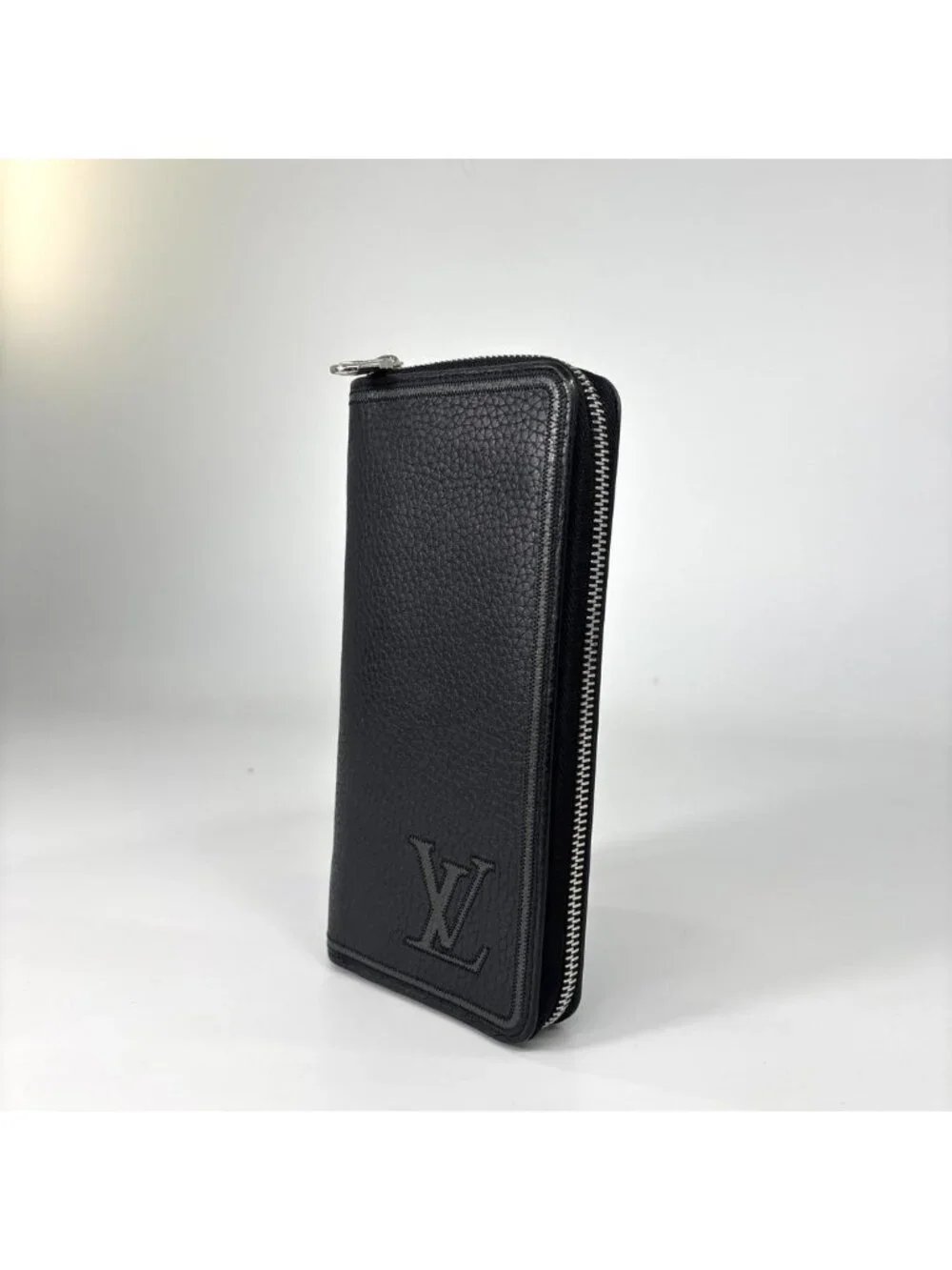 Louis Vuitton Vertical Zippy Wallet